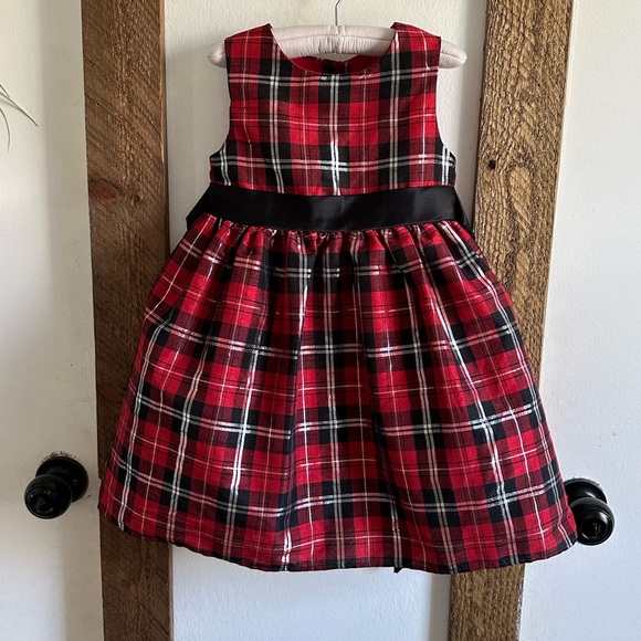 BEAUTIFUL Plaid Layered Formal Girls Christmas Holiday Dress size 5

EUC - Picture 1 of 11
